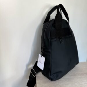 Mochila engomada total black